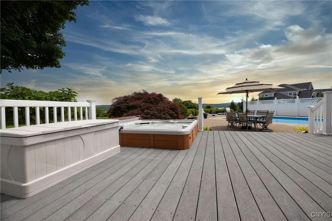 2516 West Lake Road, Skaneateles, New York 13152, Skaneateles, New York 13152, 4 Bedrooms Bedrooms, 9 Rooms Rooms,2 BathroomsBathrooms,Residential,Closed,2516 West Lake Road, Skaneateles, New York 13152,0,S1615259