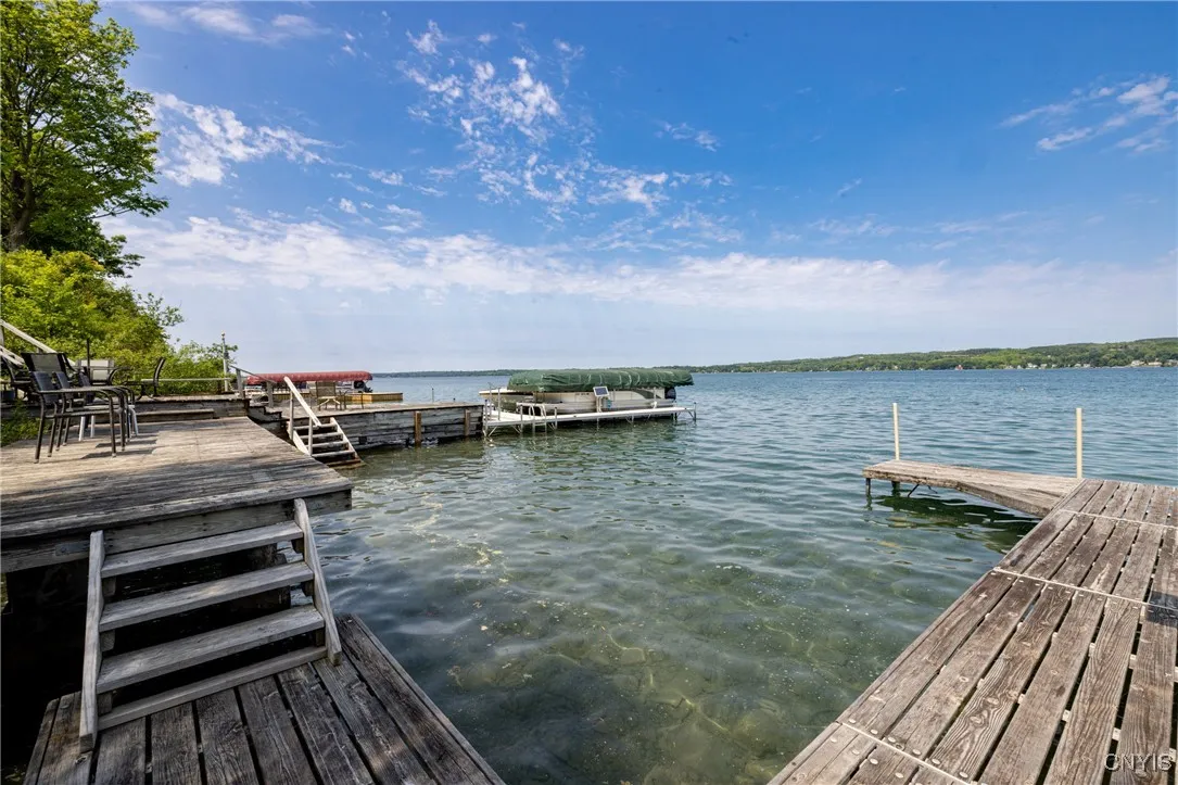 2516 West Lake Road, Skaneateles, New York 13152, Skaneateles, New York 13152, 4 Bedrooms Bedrooms, 9 Rooms Rooms,2 BathroomsBathrooms,Residential,Closed,2516 West Lake Road, Skaneateles, New York 13152,0,S1615259