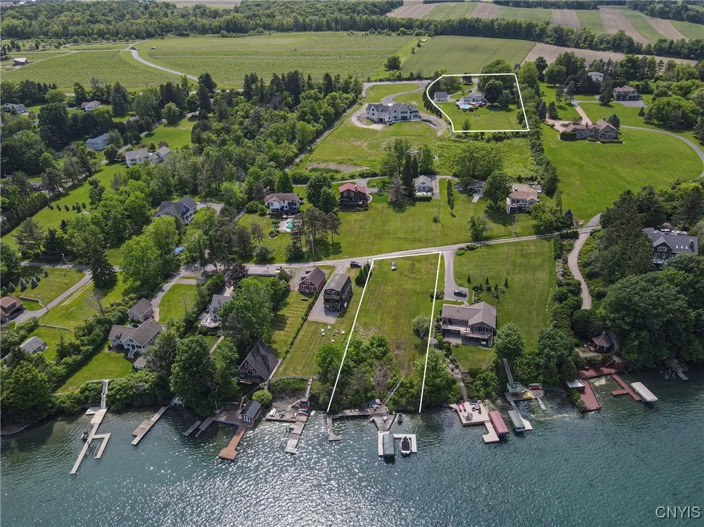 2516 West Lake Road, Skaneateles, New York 13152, Skaneateles, New York 13152, 4 Bedrooms Bedrooms, 9 Rooms Rooms,2 BathroomsBathrooms,Residential,Closed,2516 West Lake Road, Skaneateles, New York 13152,0,S1615259