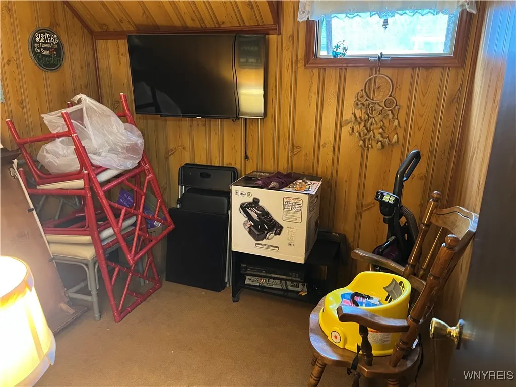 BEDROOM 1ST FLOOR