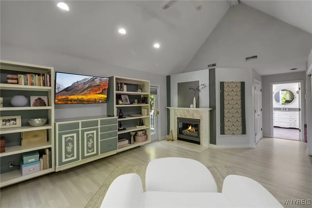 9875 Hollingson Rd, Clarence, New York 14031, Clarence, New York 14031, 5 Bedrooms Bedrooms, 15 Rooms Rooms,3 BathroomsBathrooms,Residential,Closed,9875 Hollingson Rd, Clarence, New York 14031,0,B1618517