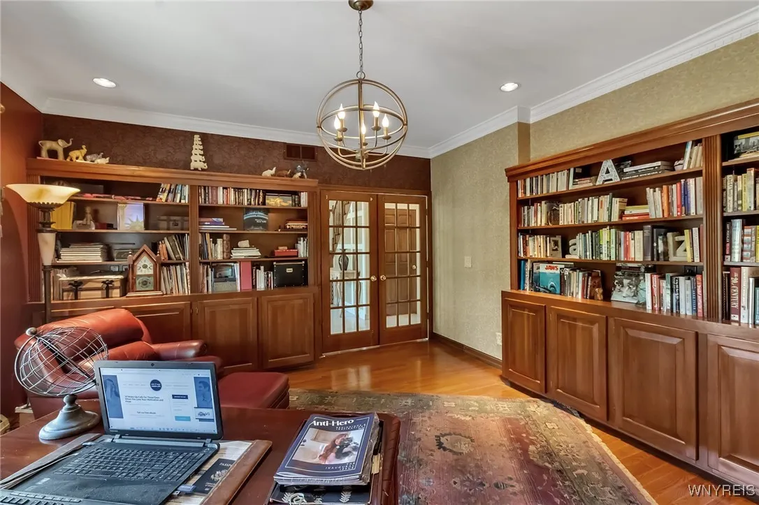 9875 Hollingson Rd, Clarence, New York 14031, Clarence, New York 14031, 5 Bedrooms Bedrooms, 15 Rooms Rooms,3 BathroomsBathrooms,Residential,Closed,9875 Hollingson Rd, Clarence, New York 14031,0,B1618517