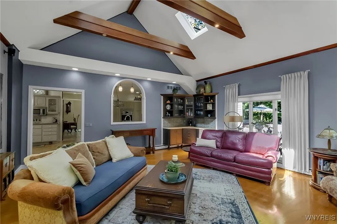 9875 Hollingson Rd, Clarence, New York 14031, Clarence, New York 14031, 5 Bedrooms Bedrooms, 15 Rooms Rooms,3 BathroomsBathrooms,Residential,Closed,9875 Hollingson Rd, Clarence, New York 14031,0,B1618517