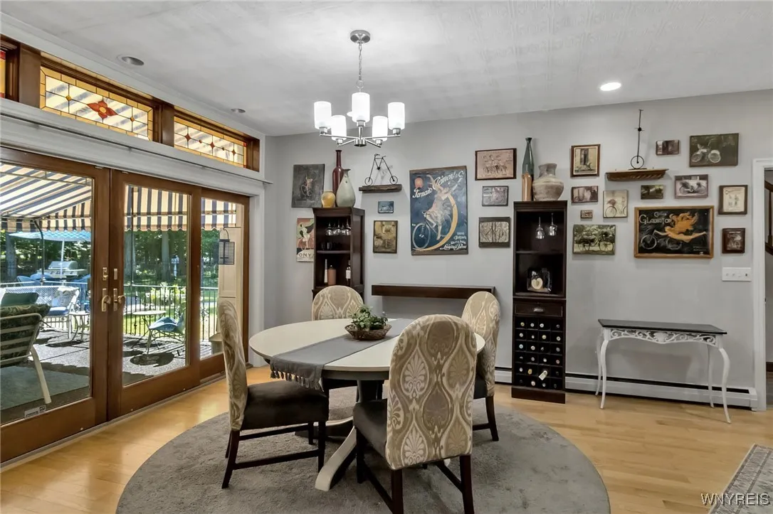 9875 Hollingson Rd, Clarence, New York 14031, Clarence, New York 14031, 5 Bedrooms Bedrooms, 15 Rooms Rooms,3 BathroomsBathrooms,Residential,Closed,9875 Hollingson Rd, Clarence, New York 14031,0,B1618517