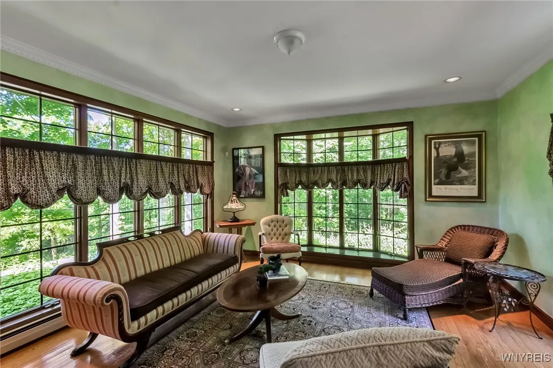 9875 Hollingson Rd, Clarence, New York 14031, Clarence, New York 14031, 5 Bedrooms Bedrooms, 15 Rooms Rooms,3 BathroomsBathrooms,Residential,Closed,9875 Hollingson Rd, Clarence, New York 14031,0,B1618517