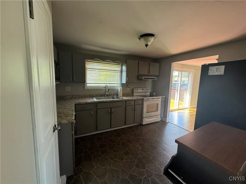 7870 Oneida Trail, Cicero, New York 13030, Cicero, New York 13030, 4 Bedrooms Bedrooms, 8 Rooms Rooms,2 BathroomsBathrooms,Residential Lease,Closed,7870 Oneida Trail, Cicero, New York 13030,S1619045