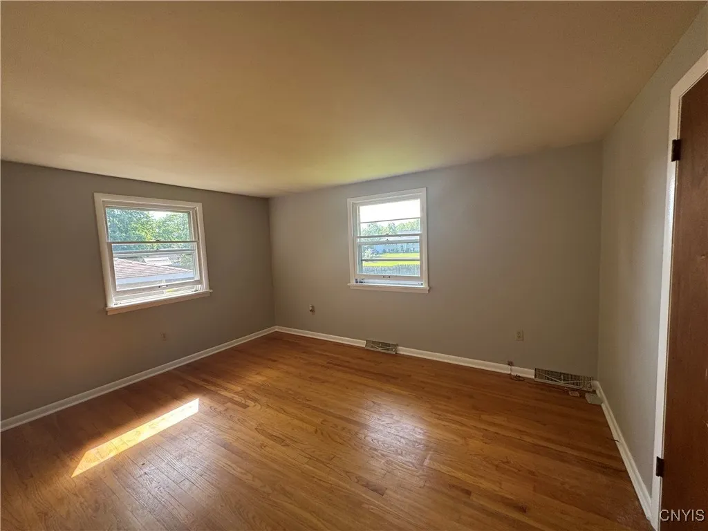 7870 Oneida Trail, Cicero, New York 13030, Cicero, New York 13030, 4 Bedrooms Bedrooms, 8 Rooms Rooms,2 BathroomsBathrooms,Residential Lease,Closed,7870 Oneida Trail, Cicero, New York 13030,S1619045