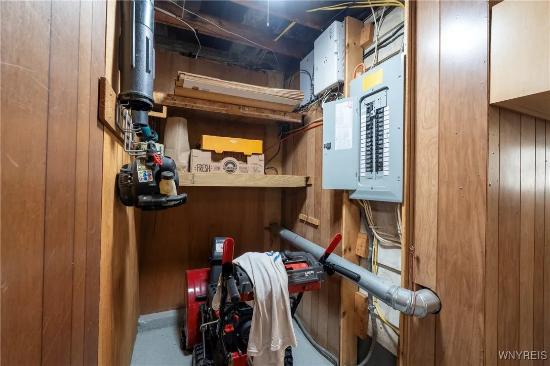 397 Darwin Drive, Amherst, New York 14226, Amherst, New York 14226, 3 Bedrooms Bedrooms, 8 Rooms Rooms,2 BathroomsBathrooms,Residential,Closed,397 Darwin Drive, Amherst, New York 14226,0,B1618881