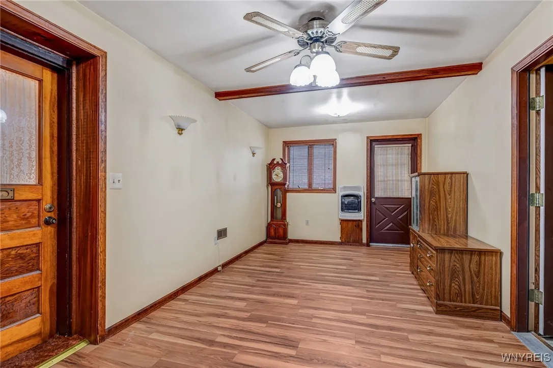 2104 Walnut Avenue, Niagara Falls, New York 14301, Niagara Falls, New York 14301, 3 Bedrooms Bedrooms, 7 Rooms Rooms,2 BathroomsBathrooms,Residential,For Sale,2104 Walnut Avenue, Niagara Falls, New York 14301,B1619062