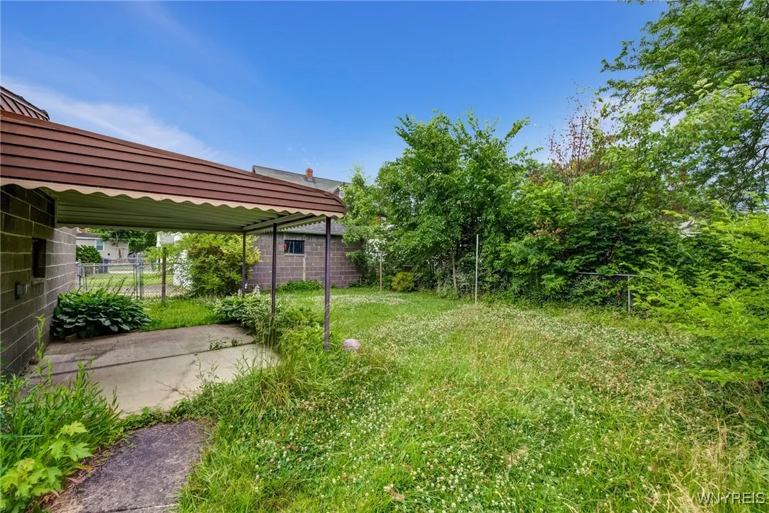 2104 Walnut Avenue, Niagara Falls, New York 14301, Niagara Falls, New York 14301, 3 Bedrooms Bedrooms, 7 Rooms Rooms,2 BathroomsBathrooms,Residential,For Sale,2104 Walnut Avenue, Niagara Falls, New York 14301,B1619062