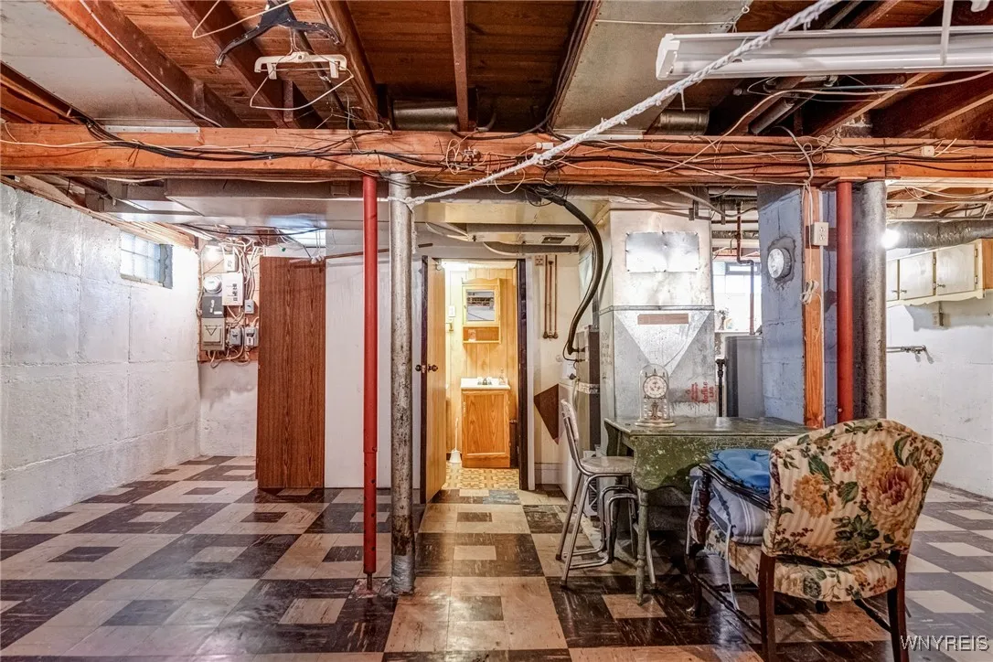 2104 Walnut Avenue, Niagara Falls, New York 14301, Niagara Falls, New York 14301, 3 Bedrooms Bedrooms, 7 Rooms Rooms,2 BathroomsBathrooms,Residential,For Sale,2104 Walnut Avenue, Niagara Falls, New York 14301,B1619062