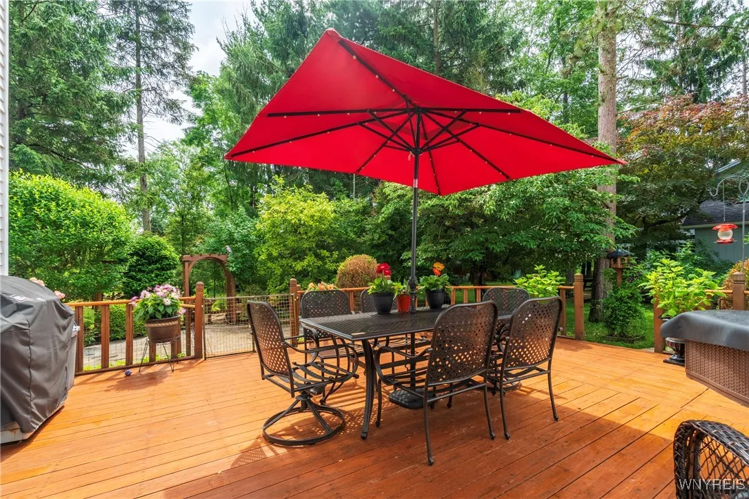 55 Twilight Lane, Amherst, New York 14051, Amherst, New York 14051, 4 Bedrooms Bedrooms, 9 Rooms Rooms,2 BathroomsBathrooms,Residential,For Sale,55 Twilight Lane, Amherst, New York 14051,B1619039