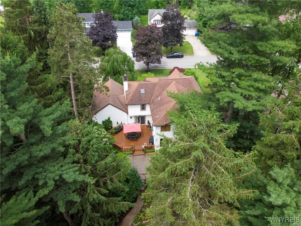 55 Twilight Lane, Amherst, New York 14051, Amherst, New York 14051, 4 Bedrooms Bedrooms, 9 Rooms Rooms,2 BathroomsBathrooms,Residential,For Sale,55 Twilight Lane, Amherst, New York 14051,B1619039
