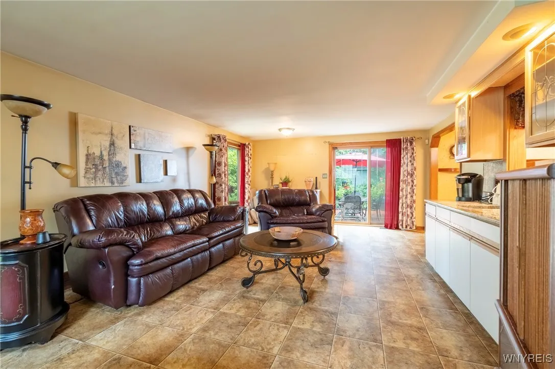 55 Twilight Lane, Amherst, New York 14051, Amherst, New York 14051, 4 Bedrooms Bedrooms, 9 Rooms Rooms,2 BathroomsBathrooms,Residential,For Sale,55 Twilight Lane, Amherst, New York 14051,B1619039