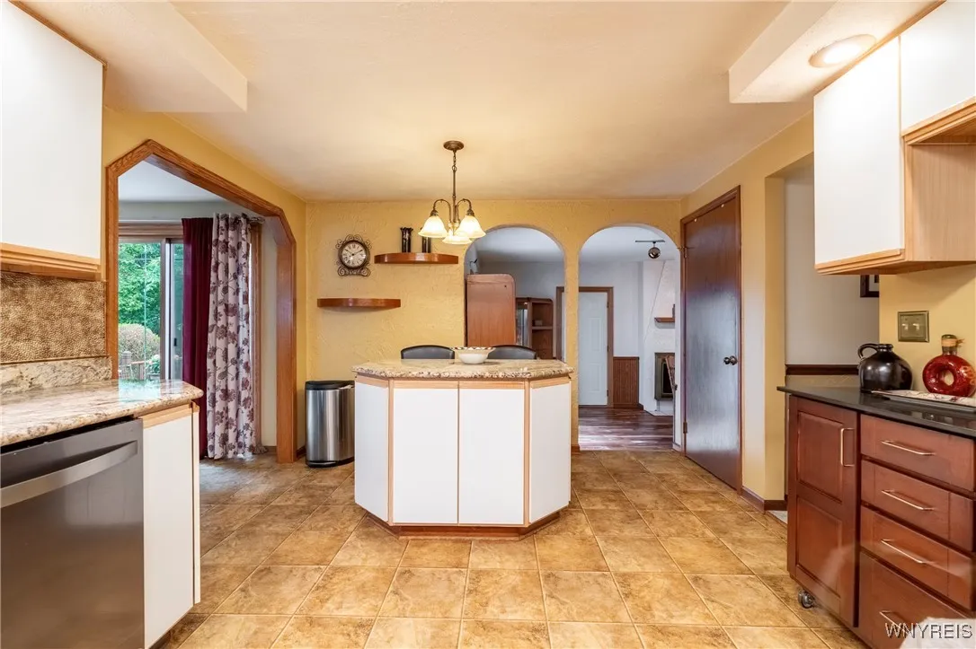 55 Twilight Lane, Amherst, New York 14051, Amherst, New York 14051, 4 Bedrooms Bedrooms, 9 Rooms Rooms,2 BathroomsBathrooms,Residential,For Sale,55 Twilight Lane, Amherst, New York 14051,B1619039