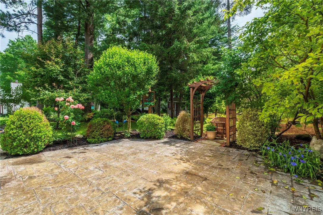 55 Twilight Lane, Amherst, New York 14051, Amherst, New York 14051, 4 Bedrooms Bedrooms, 9 Rooms Rooms,2 BathroomsBathrooms,Residential,For Sale,55 Twilight Lane, Amherst, New York 14051,B1619039