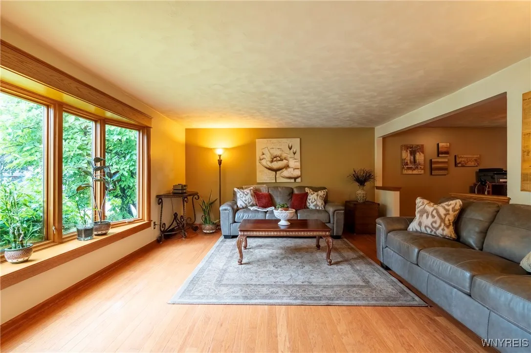 55 Twilight Lane, Amherst, New York 14051, Amherst, New York 14051, 4 Bedrooms Bedrooms, 9 Rooms Rooms,2 BathroomsBathrooms,Residential,For Sale,55 Twilight Lane, Amherst, New York 14051,B1619039
