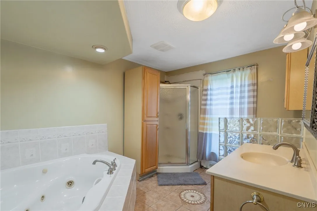 388 Sutton Road, Schroeppel, New York 13132, Schroeppel, New York 13132, 4 Bedrooms Bedrooms, 7 Rooms Rooms,1 BathroomBathrooms,Residential,For Sale,388 Sutton Road, Schroeppel, New York 13132,S1618920