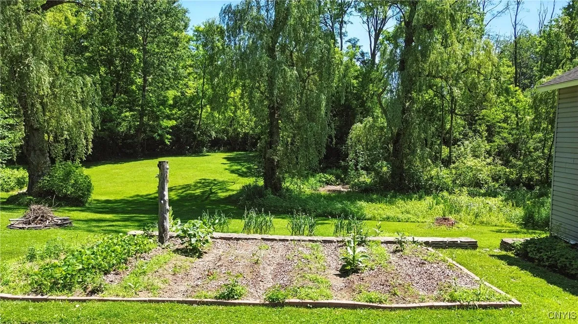 388 Sutton Road, Schroeppel, New York 13132, Schroeppel, New York 13132, 4 Bedrooms Bedrooms, 7 Rooms Rooms,1 BathroomBathrooms,Residential,For Sale,388 Sutton Road, Schroeppel, New York 13132,S1618920