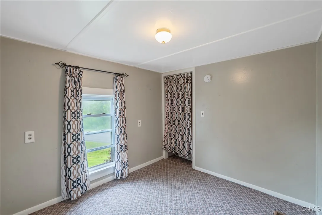 388 Sutton Road, Schroeppel, New York 13132, Schroeppel, New York 13132, 4 Bedrooms Bedrooms, 7 Rooms Rooms,1 BathroomBathrooms,Residential,For Sale,388 Sutton Road, Schroeppel, New York 13132,S1618920