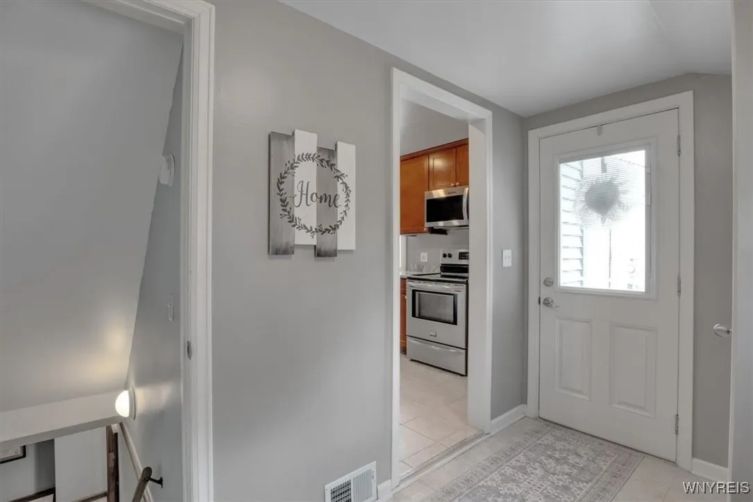 150 Lorfield Drive, Amherst, New York 14226, Amherst, New York 14226, 2 Bedrooms Bedrooms, 7 Rooms Rooms,2 BathroomsBathrooms,Residential,Closed,150 Lorfield Drive, Amherst, New York 14226,0,B1618957