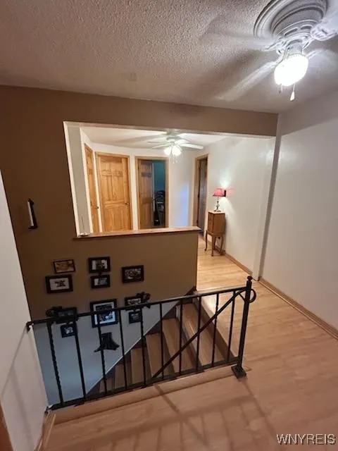 6526 Nash Road, Wheatfield, New York 14120, Wheatfield, New York 14120, 6 Bedrooms Bedrooms, 7 Rooms Rooms,3 BathroomsBathrooms,Residential,For Sale,6526 Nash Road, Wheatfield, New York 14120,B1619053