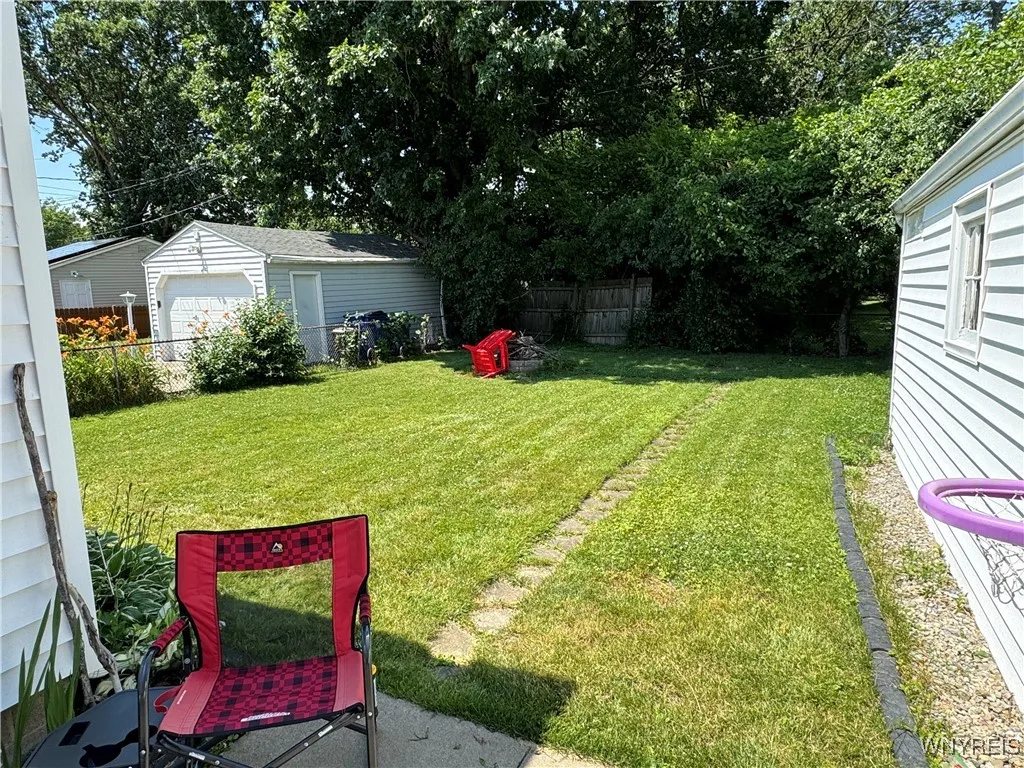 293 Lamont Drive, Amherst, New York 14226, Amherst, New York 14226, 2 Bedrooms Bedrooms, 7 Rooms Rooms,1 BathroomBathrooms,Residential,For Sale,293 Lamont Drive, Amherst, New York 14226,B1618866