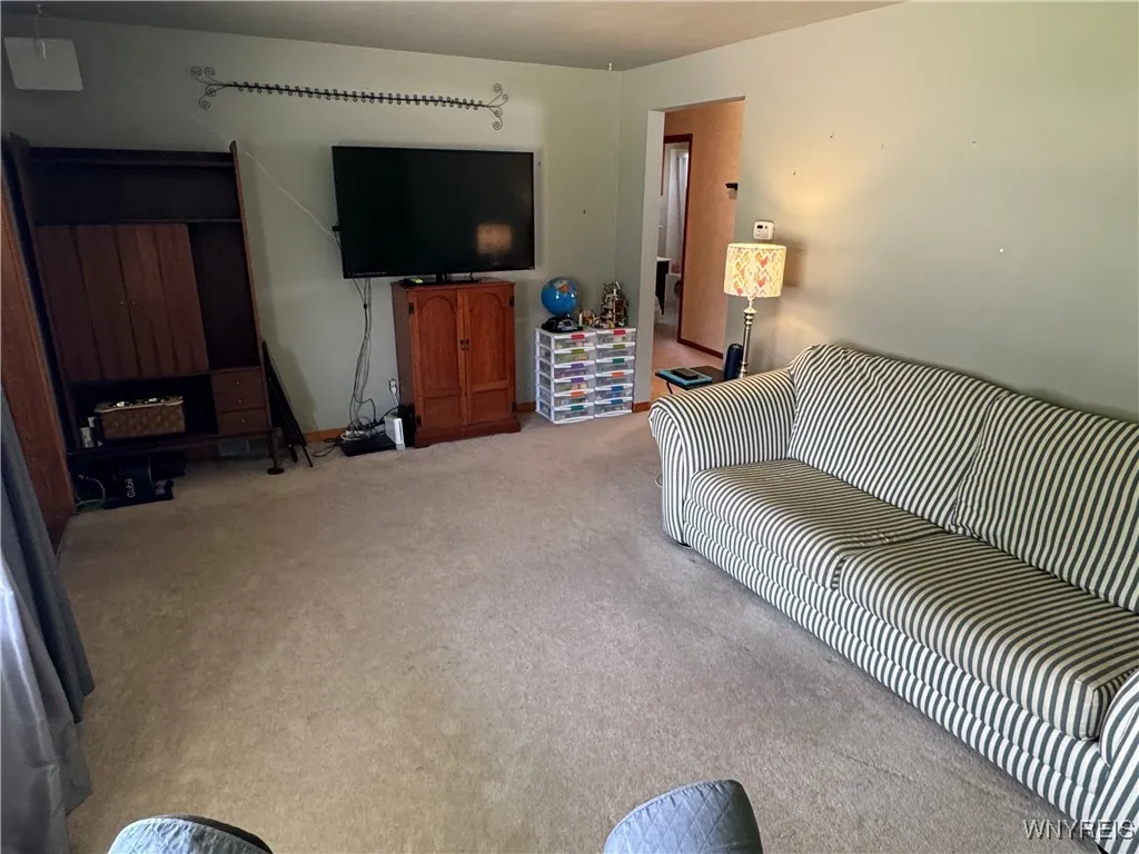 293 Lamont Drive, Amherst, New York 14226, Amherst, New York 14226, 2 Bedrooms Bedrooms, 7 Rooms Rooms,1 BathroomBathrooms,Residential,For Sale,293 Lamont Drive, Amherst, New York 14226,B1618866