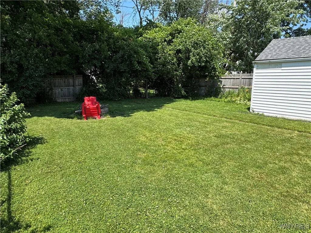 293 Lamont Drive, Amherst, New York 14226, Amherst, New York 14226, 2 Bedrooms Bedrooms, 7 Rooms Rooms,1 BathroomBathrooms,Residential,For Sale,293 Lamont Drive, Amherst, New York 14226,B1618866