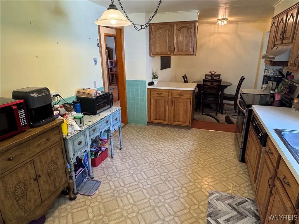 293 Lamont Drive, Amherst, New York 14226, Amherst, New York 14226, 2 Bedrooms Bedrooms, 7 Rooms Rooms,1 BathroomBathrooms,Residential,For Sale,293 Lamont Drive, Amherst, New York 14226,B1618866