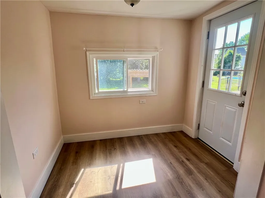 Morning/Breakfast room