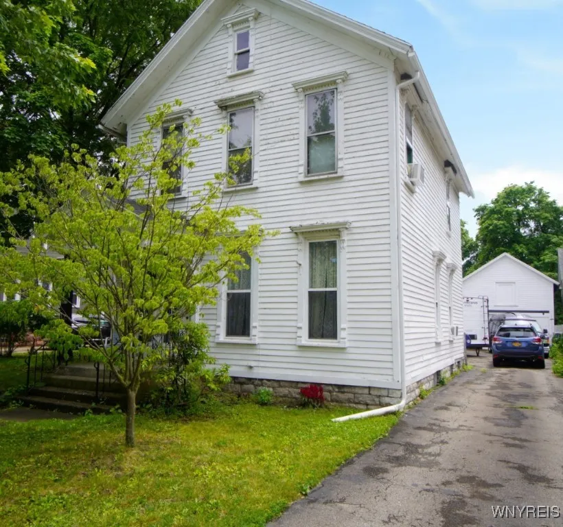 57 Christiana Street, North Tonawanda, New York 14, North Tonawanda, New York 14120, 5 Bedrooms Bedrooms, 14 Rooms Rooms,3 BathroomsBathrooms,Residential,Closed,57 Christiana Street, North Tonawanda, New York 14,0,B1619066