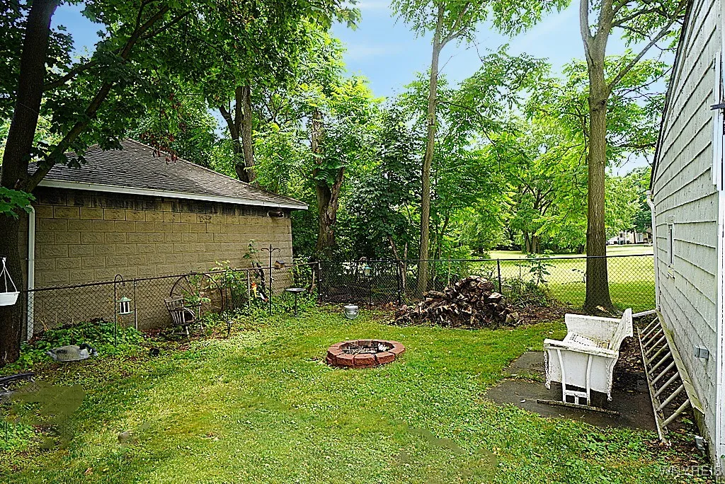 57 Christiana Street, North Tonawanda, New York 14, North Tonawanda, New York 14120, 5 Bedrooms Bedrooms, 14 Rooms Rooms,3 BathroomsBathrooms,Residential,Closed,57 Christiana Street, North Tonawanda, New York 14,0,B1619066