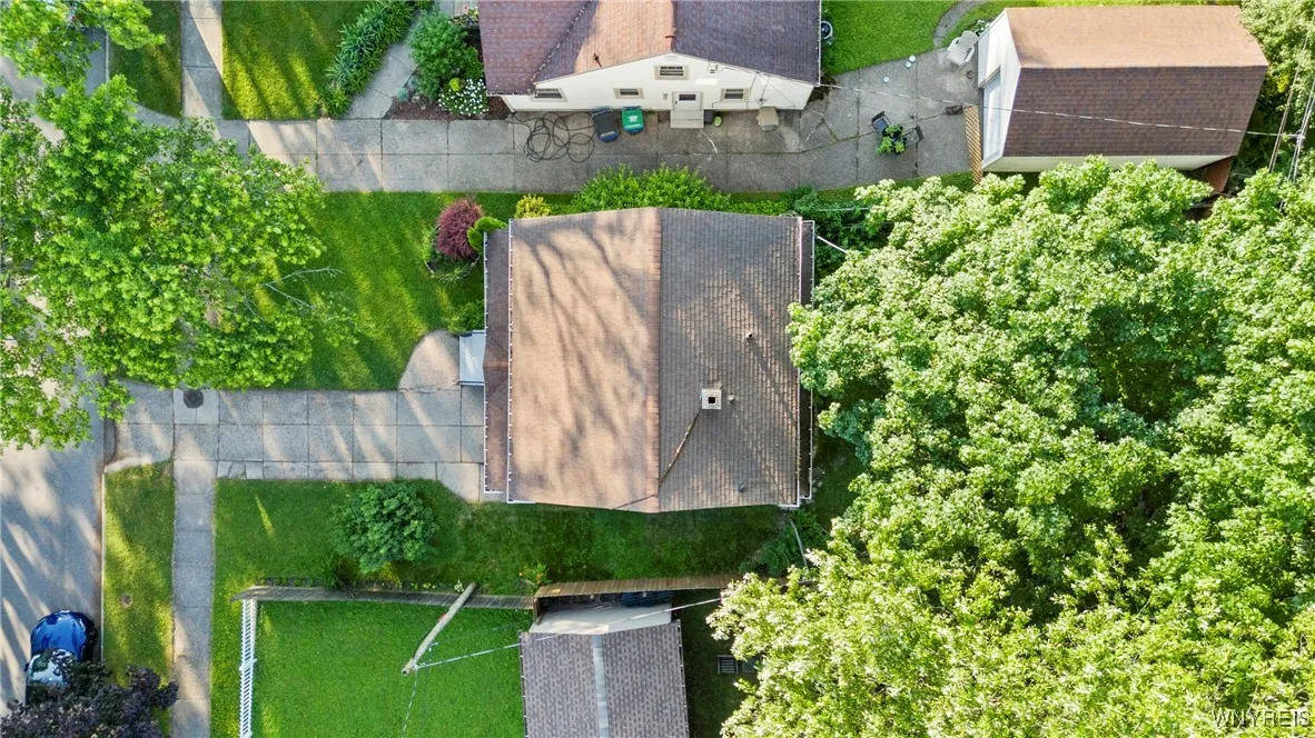 ariel view of the roof in great condition