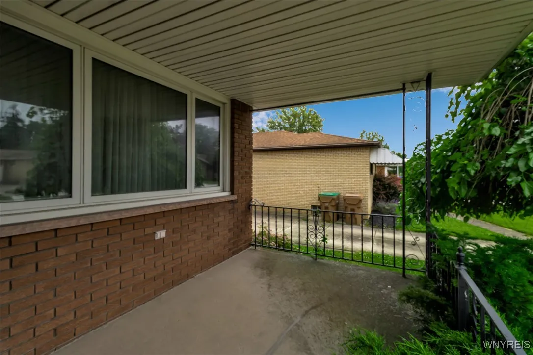 25 Andres Place, Cheektowaga, New York 14225, Cheektowaga, New York 14225, 3 Bedrooms Bedrooms, 6 Rooms Rooms,1 BathroomBathrooms,Residential,Closed,25 Andres Place, Cheektowaga, New York 14225,0,B1619074