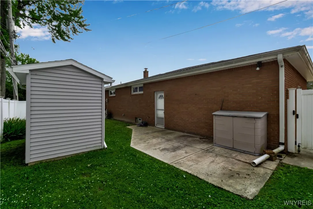 25 Andres Place, Cheektowaga, New York 14225, Cheektowaga, New York 14225, 3 Bedrooms Bedrooms, 6 Rooms Rooms,1 BathroomBathrooms,Residential,Closed,25 Andres Place, Cheektowaga, New York 14225,0,B1619074