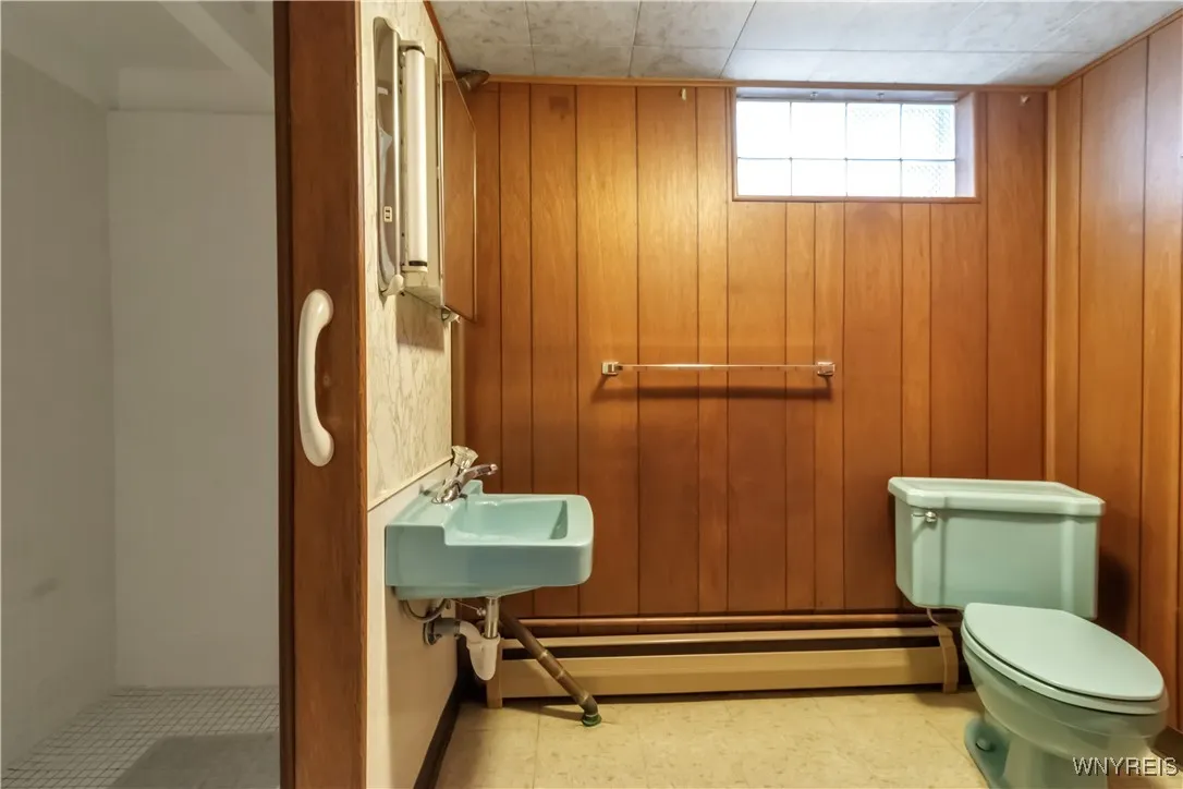 25 Andres Place, Cheektowaga, New York 14225, Cheektowaga, New York 14225, 3 Bedrooms Bedrooms, 6 Rooms Rooms,1 BathroomBathrooms,Residential,Closed,25 Andres Place, Cheektowaga, New York 14225,0,B1619074