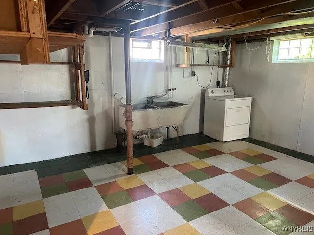 37 Bedford Avenue, Lackawanna, New York 14218, Lackawanna, New York 14218, 3 Bedrooms Bedrooms, 6 Rooms Rooms,1 BathroomBathrooms,Residential,Closed,37 Bedford Avenue, Lackawanna, New York 14218,0,B1619186