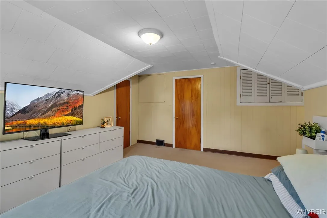 61 Chateau East, Amherst, New York 14226, Amherst, New York 14226, 3 Bedrooms Bedrooms, 6 Rooms Rooms,1 BathroomBathrooms,Residential,For Sale,61 Chateau East, Amherst, New York 14226,B1618801