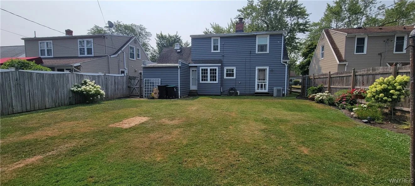 242 Northwood Drive, Tonawanda, New York 14223, Tonawanda, New York 14223, 2 Bedrooms Bedrooms, 5 Rooms Rooms,1 BathroomBathrooms,Residential,For Sale,242 Northwood Drive, Tonawanda, New York 14223,B1618021