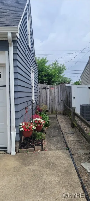 242 Northwood Drive, Tonawanda, New York 14223, Tonawanda, New York 14223, 2 Bedrooms Bedrooms, 5 Rooms Rooms,1 BathroomBathrooms,Residential,For Sale,242 Northwood Drive, Tonawanda, New York 14223,B1618021