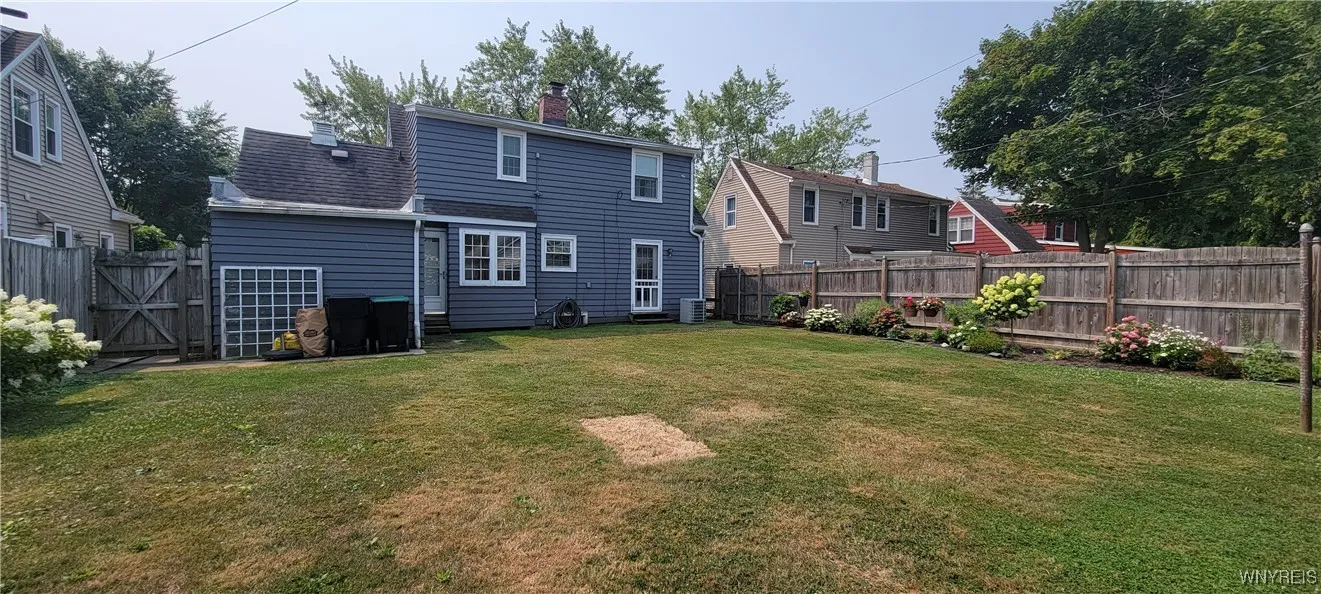 242 Northwood Drive, Tonawanda, New York 14223, Tonawanda, New York 14223, 2 Bedrooms Bedrooms, 5 Rooms Rooms,1 BathroomBathrooms,Residential,For Sale,242 Northwood Drive, Tonawanda, New York 14223,B1618021