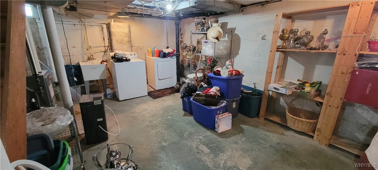 242 Northwood Drive, Tonawanda, New York 14223, Tonawanda, New York 14223, 2 Bedrooms Bedrooms, 5 Rooms Rooms,1 BathroomBathrooms,Residential,For Sale,242 Northwood Drive, Tonawanda, New York 14223,B1618021