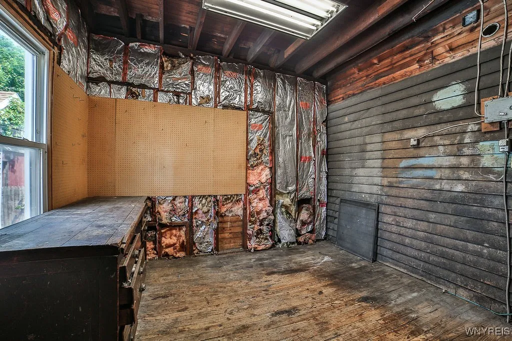 16 Regent Street, Buffalo, New York 14206, Buffalo, New York 14206, 3 Bedrooms Bedrooms, 8 Rooms Rooms,1 BathroomBathrooms,Residential,Closed,16 Regent Street, Buffalo, New York 14206,0,B1619290