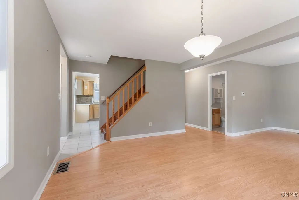 218 6th Street, Salina, New York 13088, Salina, New York 13088, 3 Bedrooms Bedrooms, 7 Rooms Rooms,2 BathroomsBathrooms,Residential,Closed,218 6th Street, Salina, New York 13088,0,S1618359