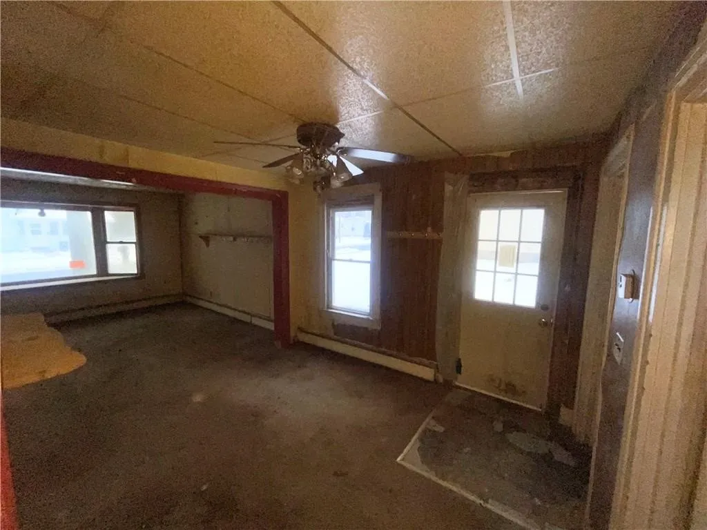 31 Boston Avenue, Seneca Falls, New York 13148, Seneca Falls, New York 13148, 3 Bedrooms Bedrooms, 6 Rooms Rooms,1 BathroomBathrooms,Residential,For Sale,31 Boston Avenue, Seneca Falls, New York 13148,R1618995