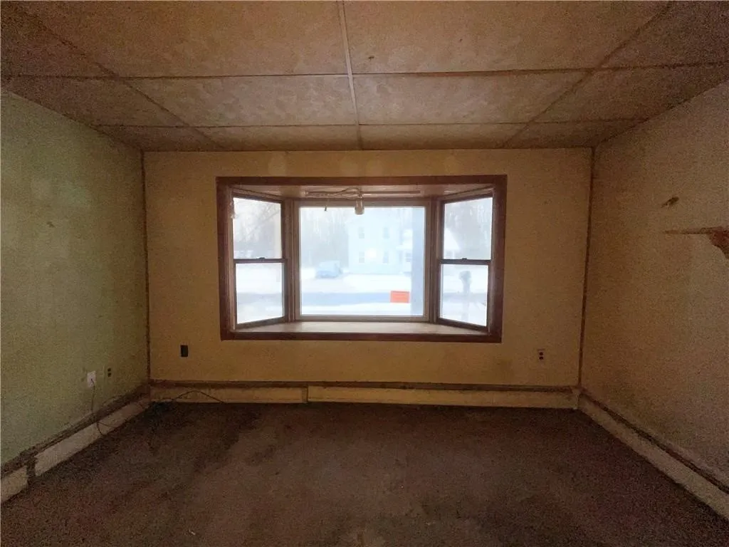 31 Boston Avenue, Seneca Falls, New York 13148, Seneca Falls, New York 13148, 3 Bedrooms Bedrooms, 6 Rooms Rooms,1 BathroomBathrooms,Residential,For Sale,31 Boston Avenue, Seneca Falls, New York 13148,R1618995