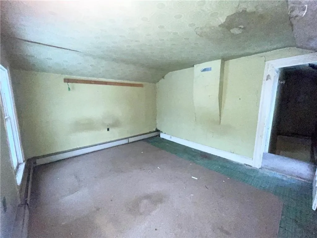 31 Boston Avenue, Seneca Falls, New York 13148, Seneca Falls, New York 13148, 3 Bedrooms Bedrooms, 6 Rooms Rooms,1 BathroomBathrooms,Residential,For Sale,31 Boston Avenue, Seneca Falls, New York 13148,R1618995