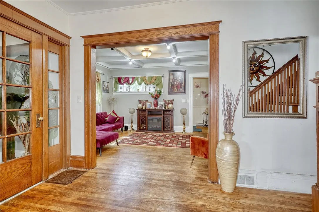 233 Albemarle Street, Rochester, New York 14613, Rochester, New York 14613, 4 Bedrooms Bedrooms, 7 Rooms Rooms,1 BathroomBathrooms,Residential,Closed,233 Albemarle Street, Rochester, New York 14613,0,R1616902