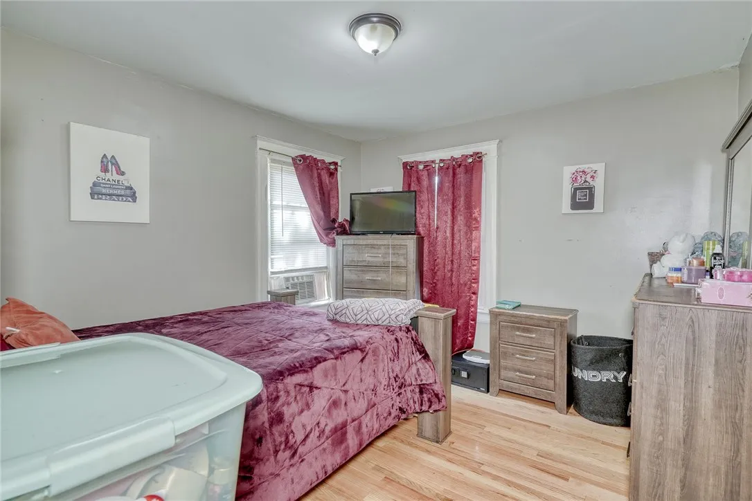 233 Albemarle Street, Rochester, New York 14613, Rochester, New York 14613, 4 Bedrooms Bedrooms, 7 Rooms Rooms,1 BathroomBathrooms,Residential,Closed,233 Albemarle Street, Rochester, New York 14613,0,R1616902